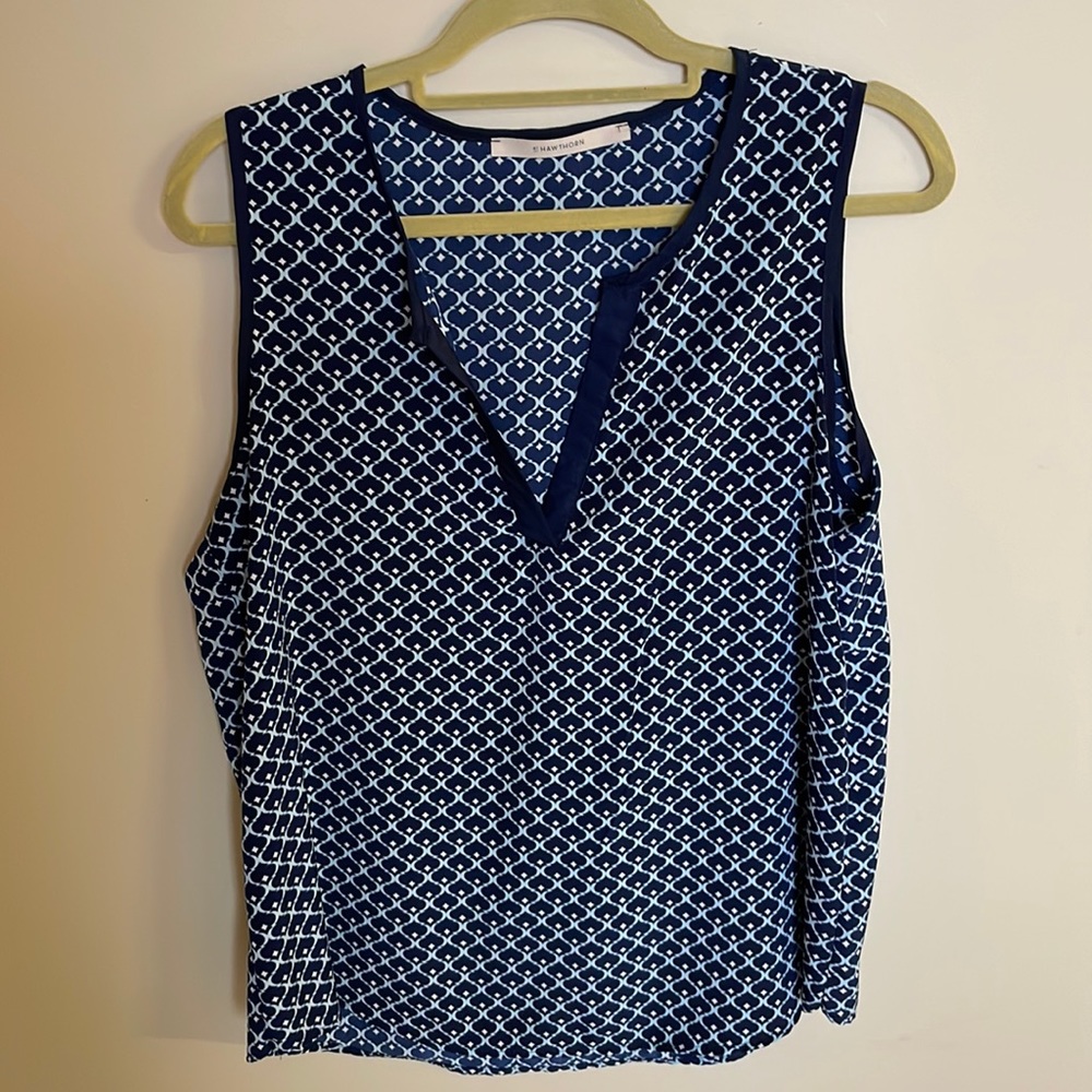 41 Hawthorn sleeveless blouse- size M